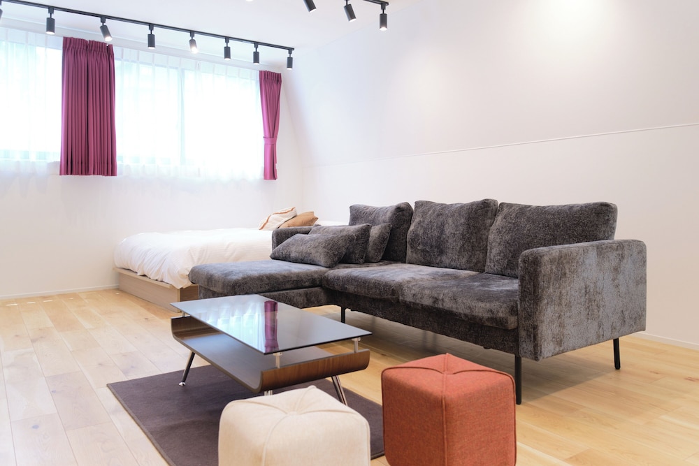 D(6p)禁煙 リビング エリア6 | グランメゾン夏目坂 by Tranova