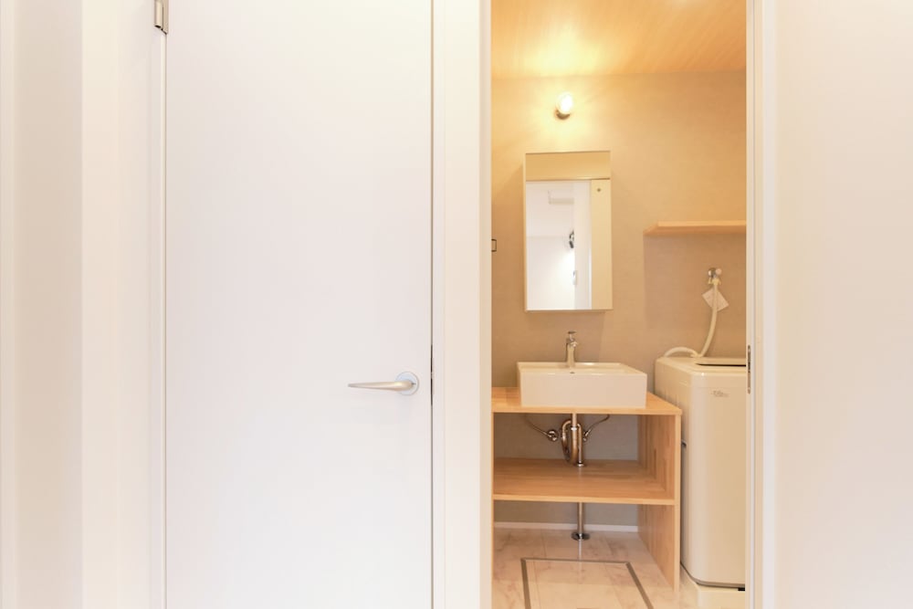 D(6p)禁煙 バスルーム4 | グランメゾン夏目坂 by Tranova