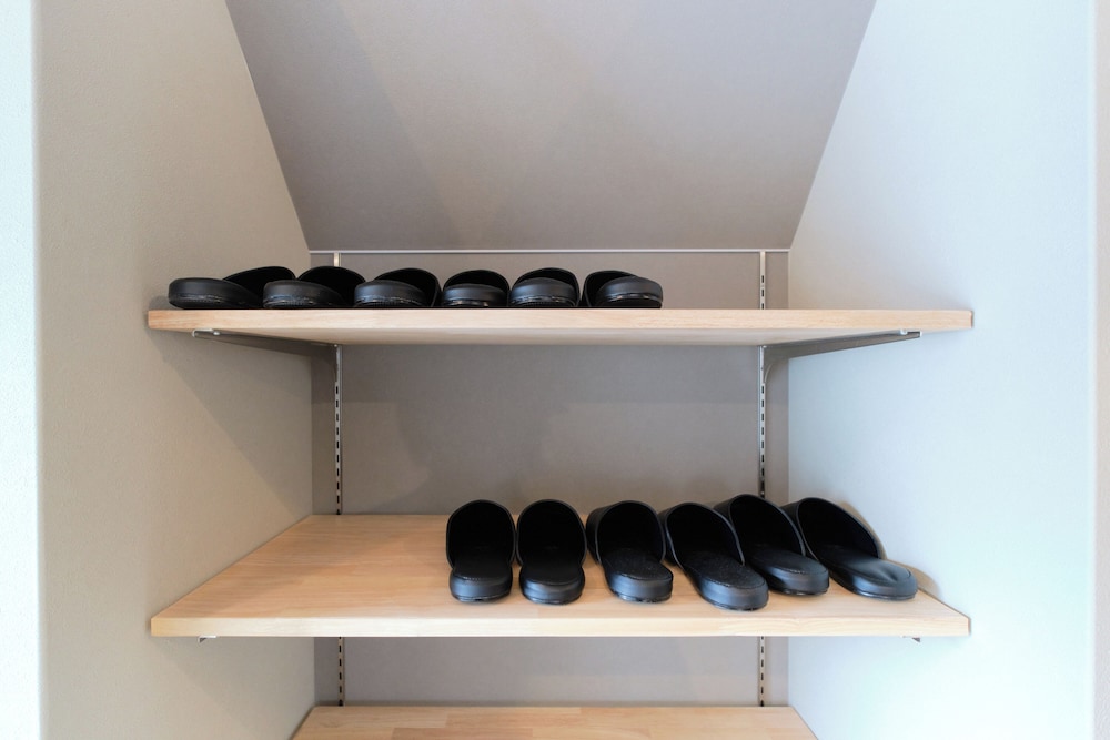 D(6p)禁煙 客室5 | グランメゾン夏目坂 by Tranova