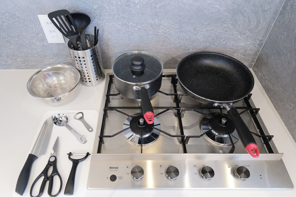 D(6p)禁煙 専用キッチン0 | グランメゾン夏目坂 by Tranova