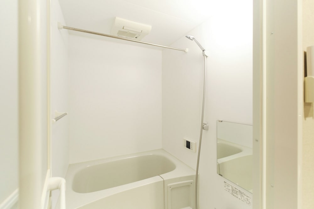 503 (3p) 禁煙 バスルーム3 | ユープレイス下北沢