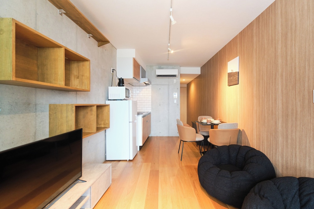 503 (3p) 禁煙 客室1 | ユープレイス下北沢