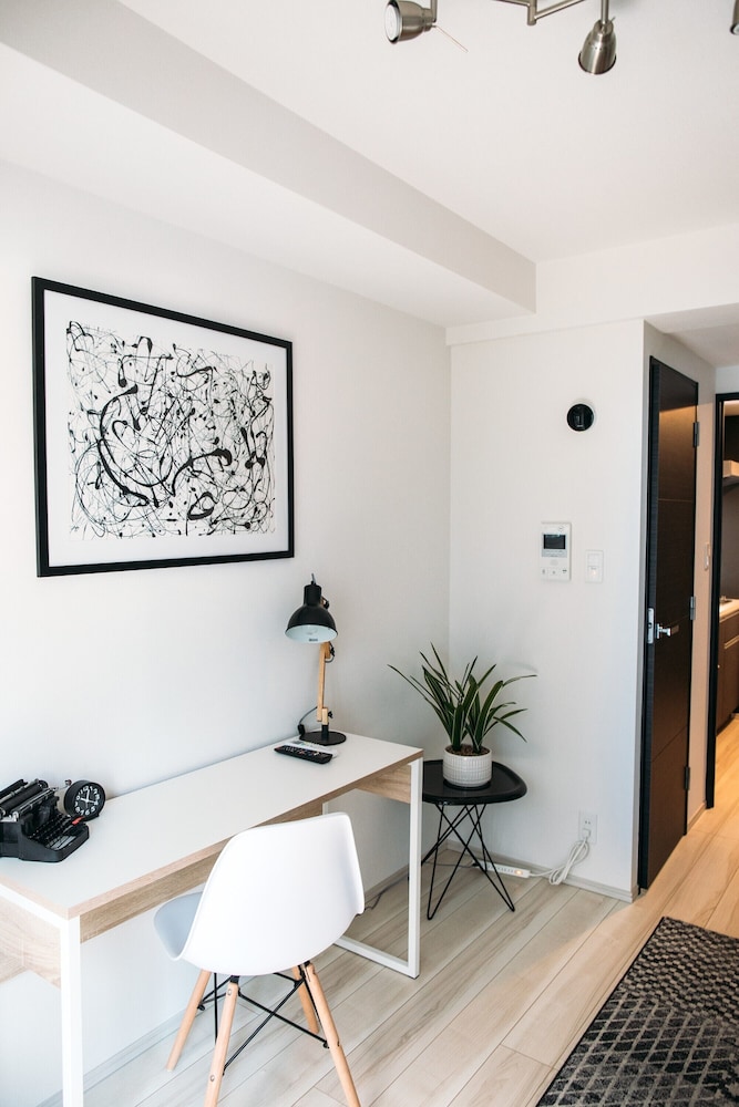 スタジオ 禁煙 リビング エリア2 | Dash Living Nihonbashi