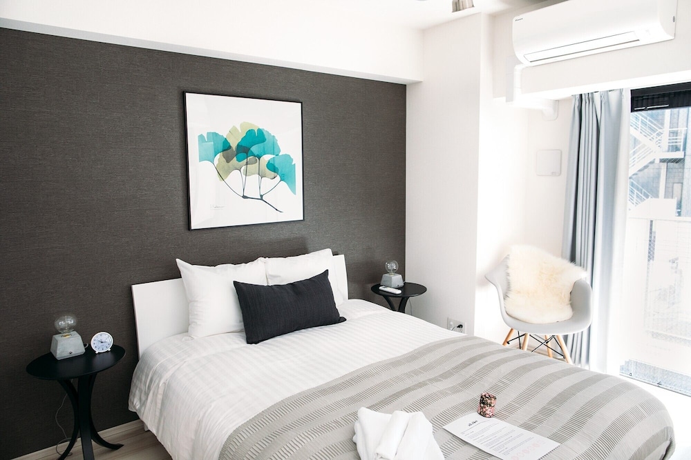 ダブルルーム ダブルベッド 1 台ソファーベッド付き 禁煙 | Dash Living Nihonbashi