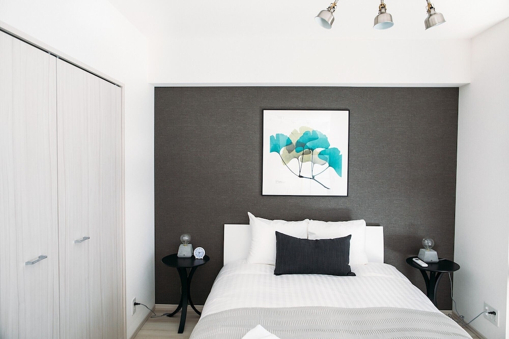 ダブルルーム ダブルベッド 1 台ソファーベッド付き 禁煙 客室2 | Dash Living Nihonbashi