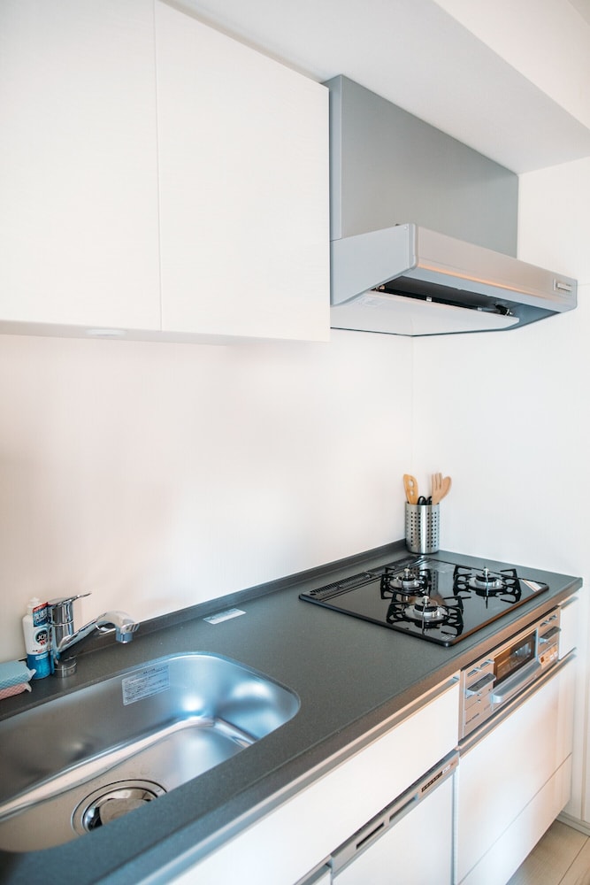 ダブルルーム 禁煙 専用キッチン0 | Dash Living Nihonbashi