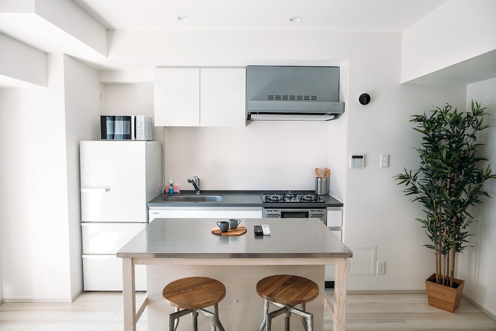 ダブルルーム 禁煙 専用キッチン0 | Dash Living Nihonbashi