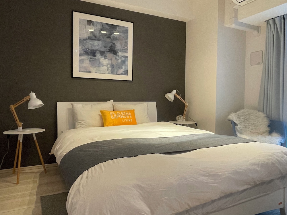 ダブルルーム ダブルベッド 1 台ソファーベッド付き 禁煙 客室1 | Dash Living Nihonbashi