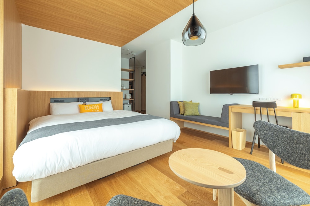 プレミア ダブルルーム 禁煙 客室2 | Dash Living Gojo