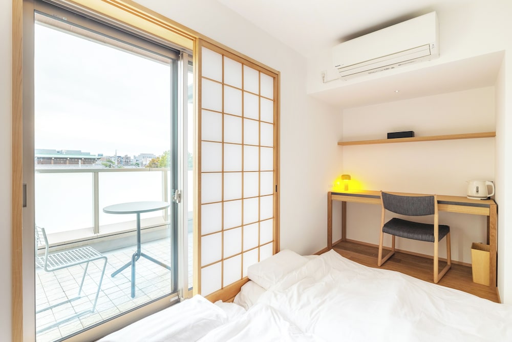 和風ダブルルーム 禁煙 バルコニー0 | Dash Living Gojo