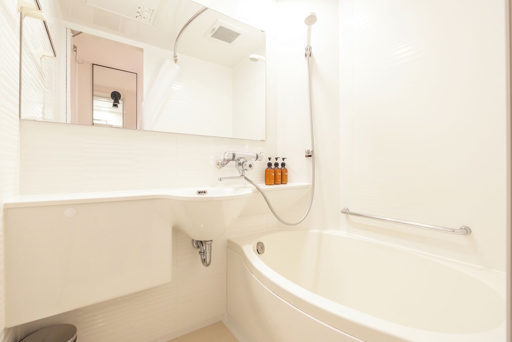 デラックス ダブルルーム 禁煙 深めの浴槽0 | Dash Living Gojo