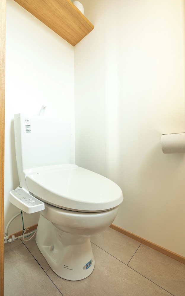 デラックス ダブルルーム 禁煙 バスルーム1 | Dash Living Gojo