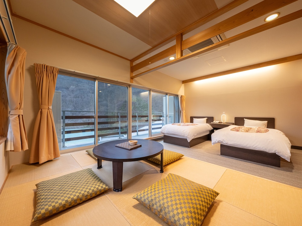 禁煙 和洋室 (Wi-Fi完備/トイレ付バス無し) | 足尾の宿かじか