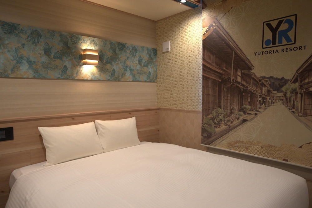 スタンダード ダブルルーム 禁煙 客室5 | ユトリアリゾート飛騨高山