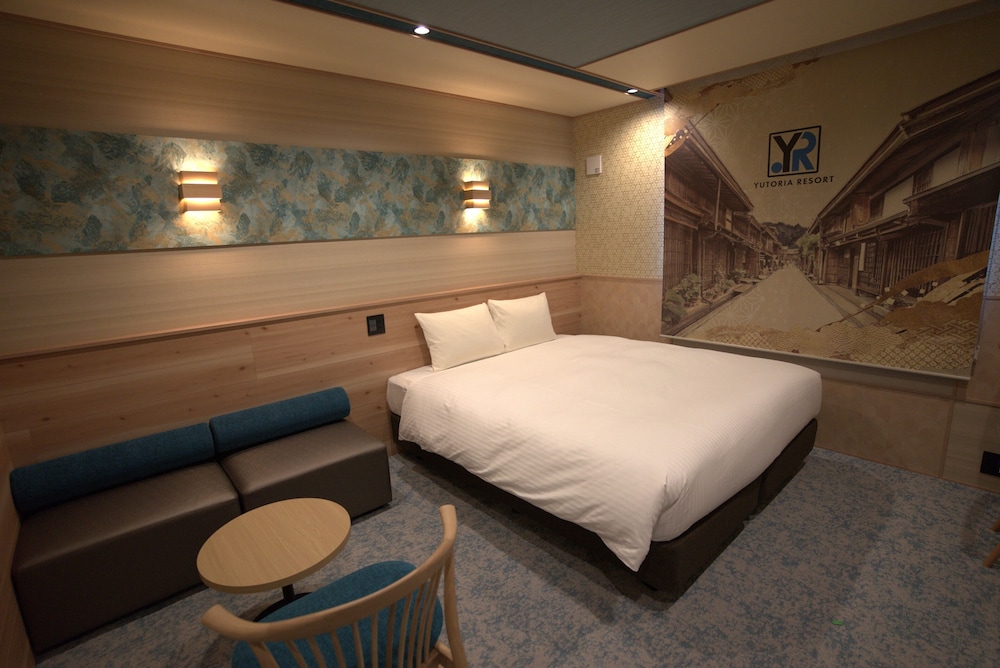 スタンダード ダブルルーム 禁煙 | ユトリアリゾート飛騨高山
