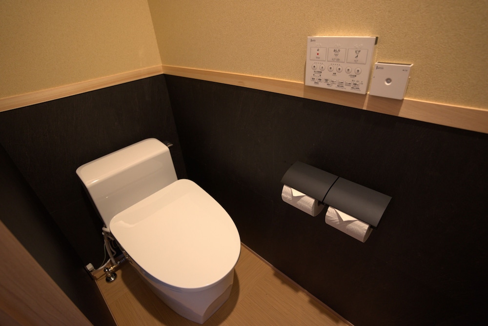 スタンダード ダブルルーム 禁煙 客室9 | ユトリアリゾート飛騨高山