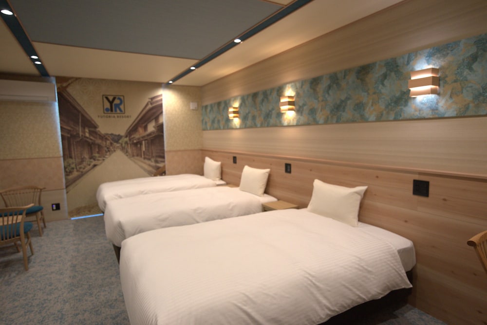 トリプルルーム 禁煙 客室3 | ユトリアリゾート飛騨高山