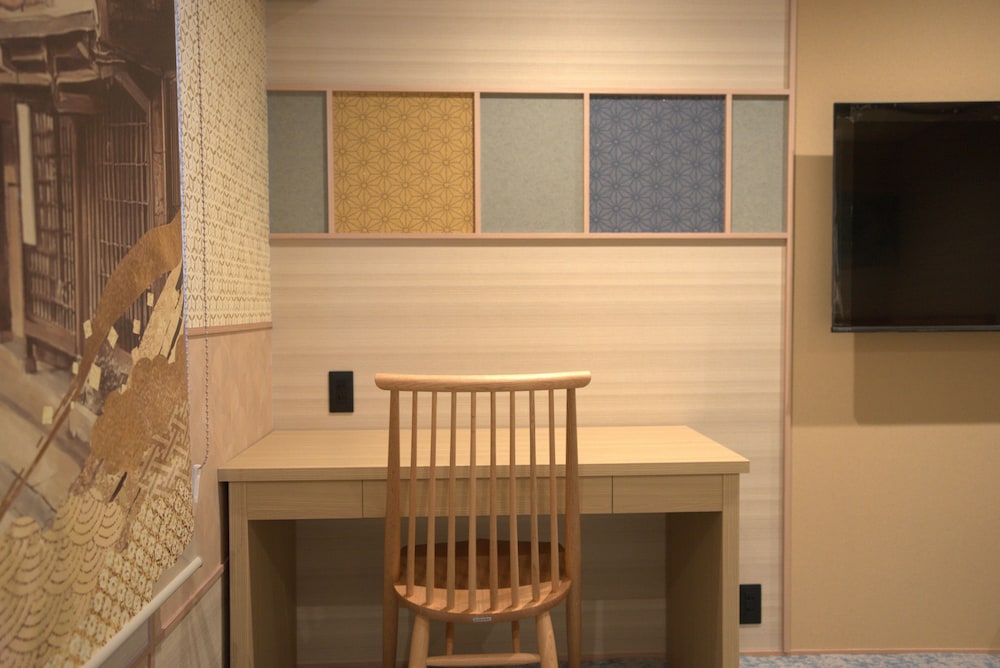 スタンダード ダブルルーム 禁煙 客室4 | ユトリアリゾート飛騨高山