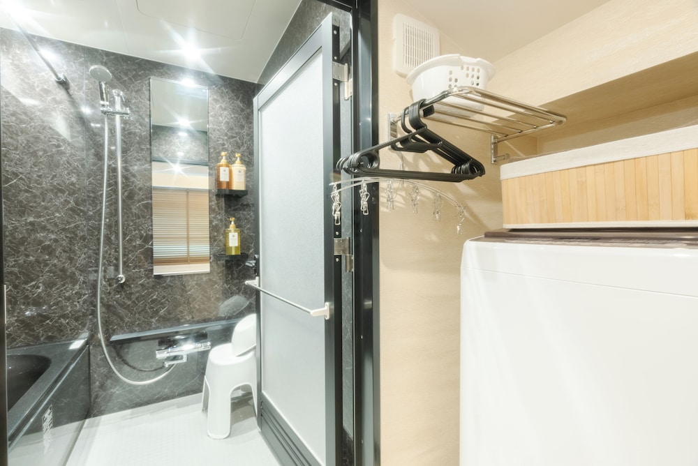 プレミアム ルーム 禁煙 リバービュー バスルーム4 | ロイズ博多