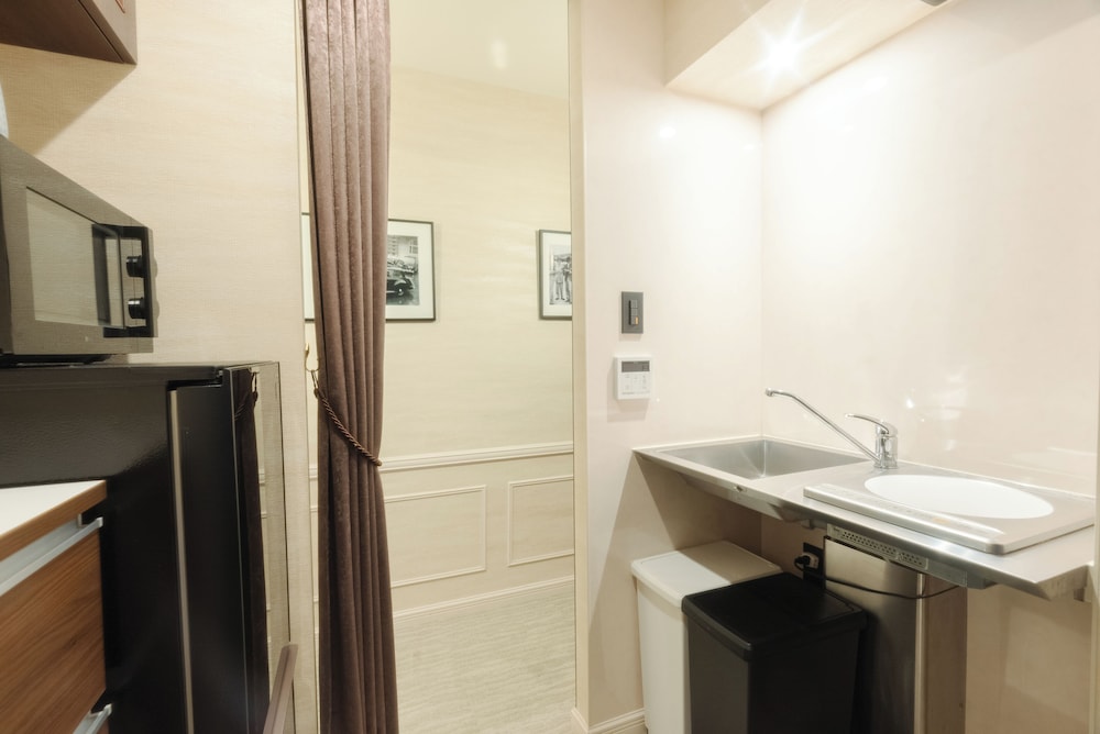 プレミアム ルーム 禁煙 リバービュー 専用キッチン3 | ロイズ博多