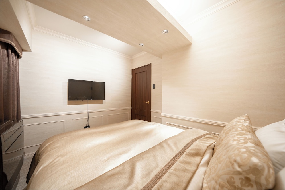 スタンダード アパートメント 1 ベッドルーム 客室清掃なし 客室8 | ロイズ博多