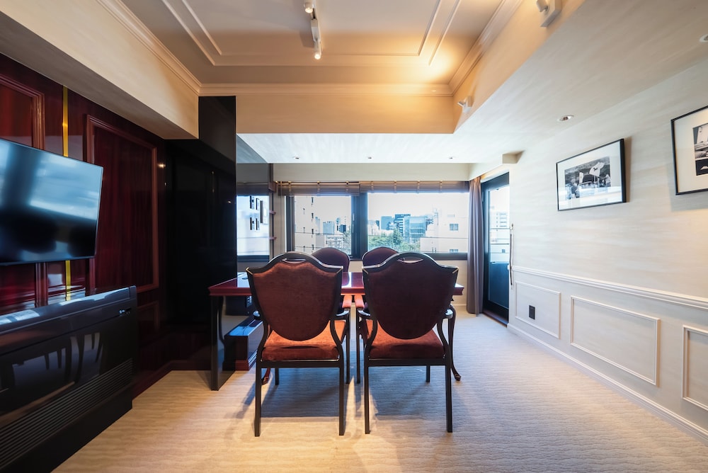 スタンダード アパートメント 1 ベッドルーム 客室清掃なし リビング エリア2 | ロイズ博多