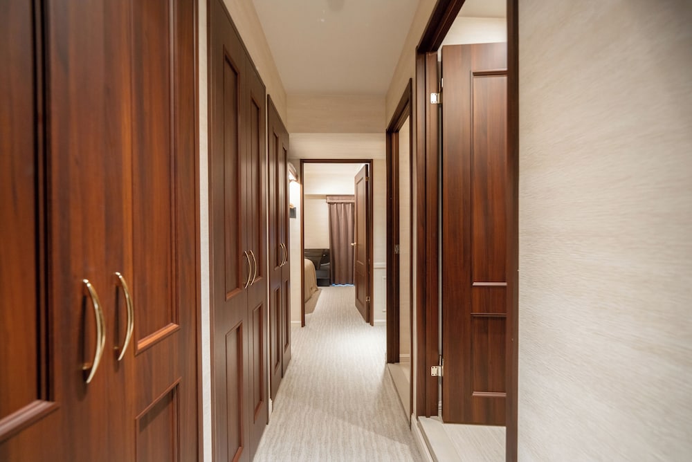 スタンダード アパートメント 1 ベッドルーム 客室清掃なし リビング エリア6 | ロイズ博多