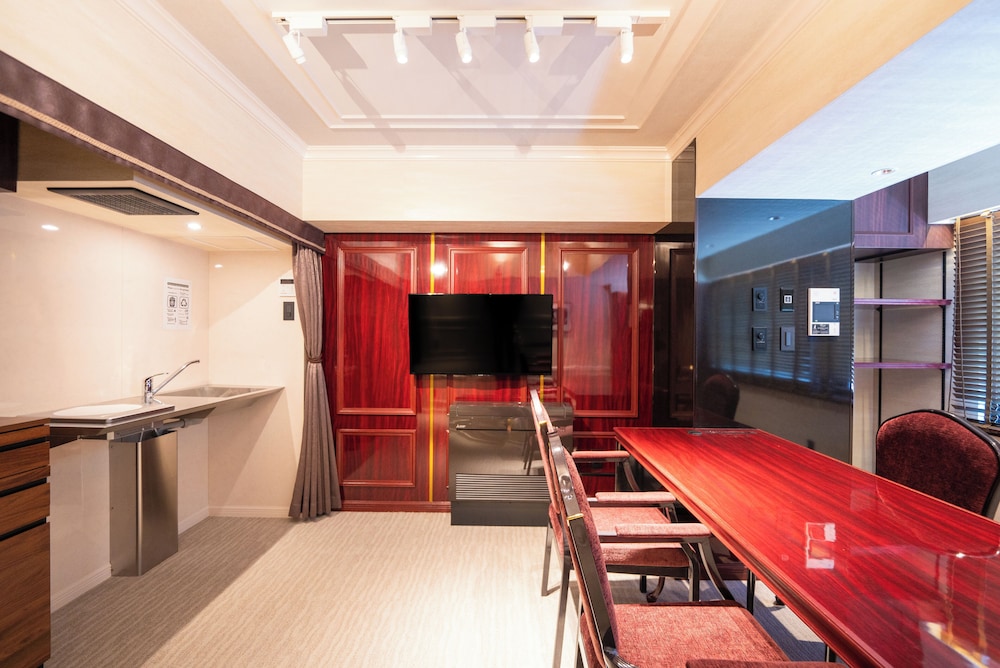 スタンダード アパートメント 1 ベッドルーム 客室清掃なし リビング エリア4 | ロイズ博多