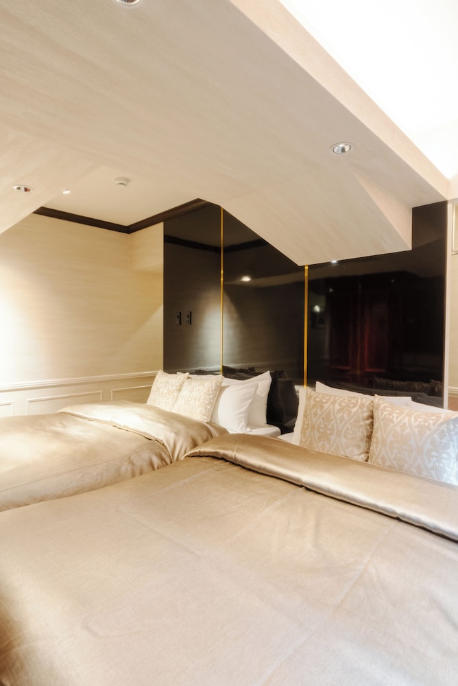 プレミアム ルーム 禁煙 リバービュー 客室5 | ロイズ博多