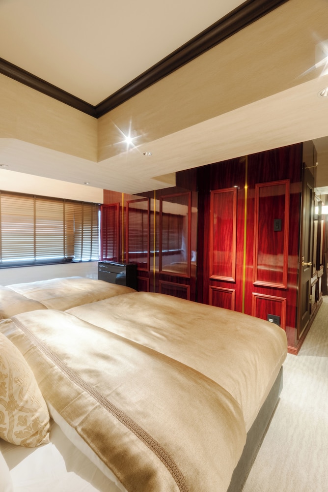 プレミアム ルーム 禁煙 リバービュー 客室3 | ロイズ博多