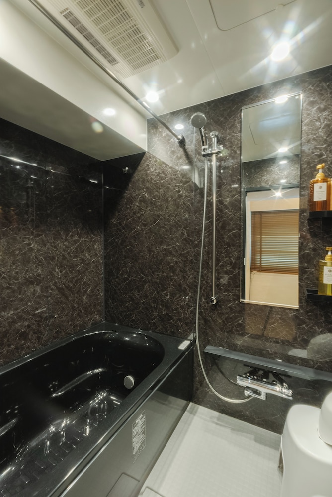 プレミアム ルーム 禁煙 リバービュー バスルーム3 | ロイズ博多