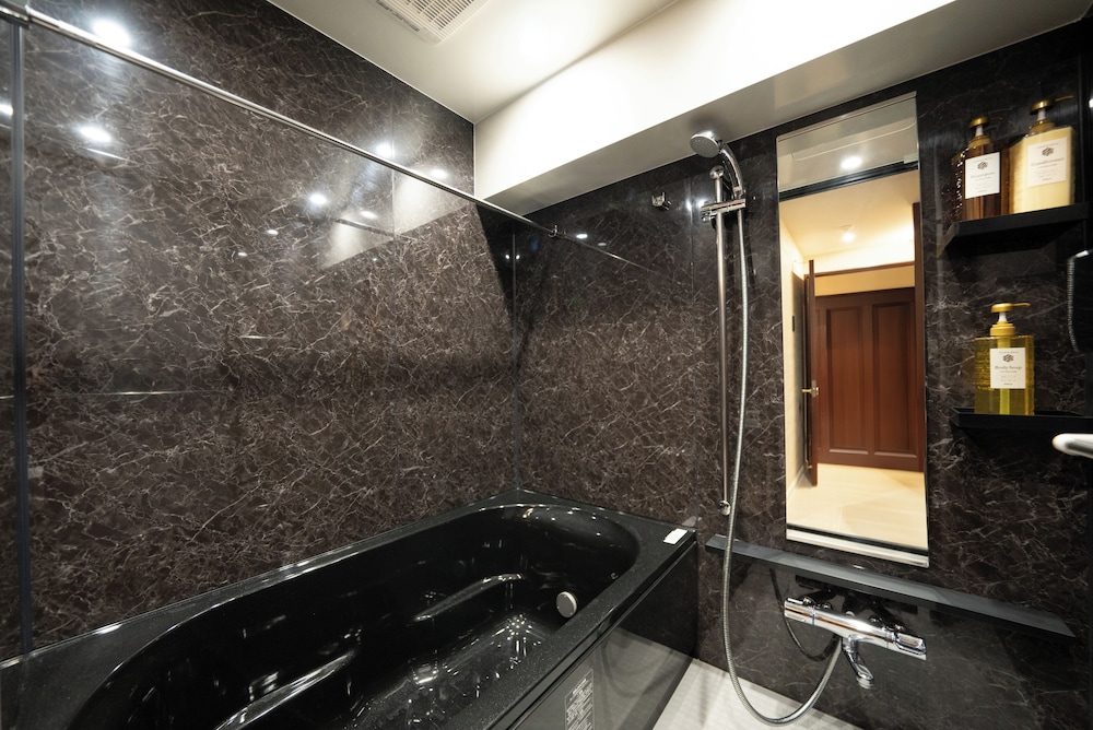 スタンダード アパートメント 1 ベッドルーム 客室清掃なし バスルーム1 | ロイズ博多