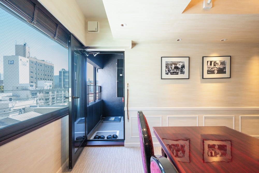 スタンダード アパートメント 1 ベッドルーム 客室清掃なし リビング エリア3 | ロイズ博多