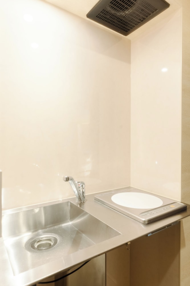 プレミアム ルーム 禁煙 リバービュー 専用キッチン4 | ロイズ博多