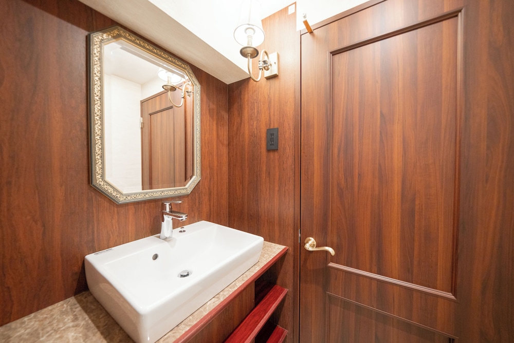 スタンダード アパートメント 1 ベッドルーム 客室清掃なし バスルーム7 | ロイズ博多