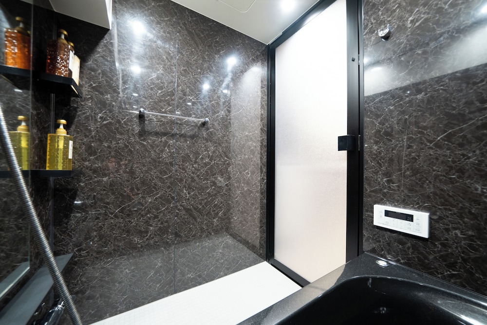 スタンダード アパートメント 1 ベッドルーム 客室清掃なし バスルーム5 | ロイズ博多