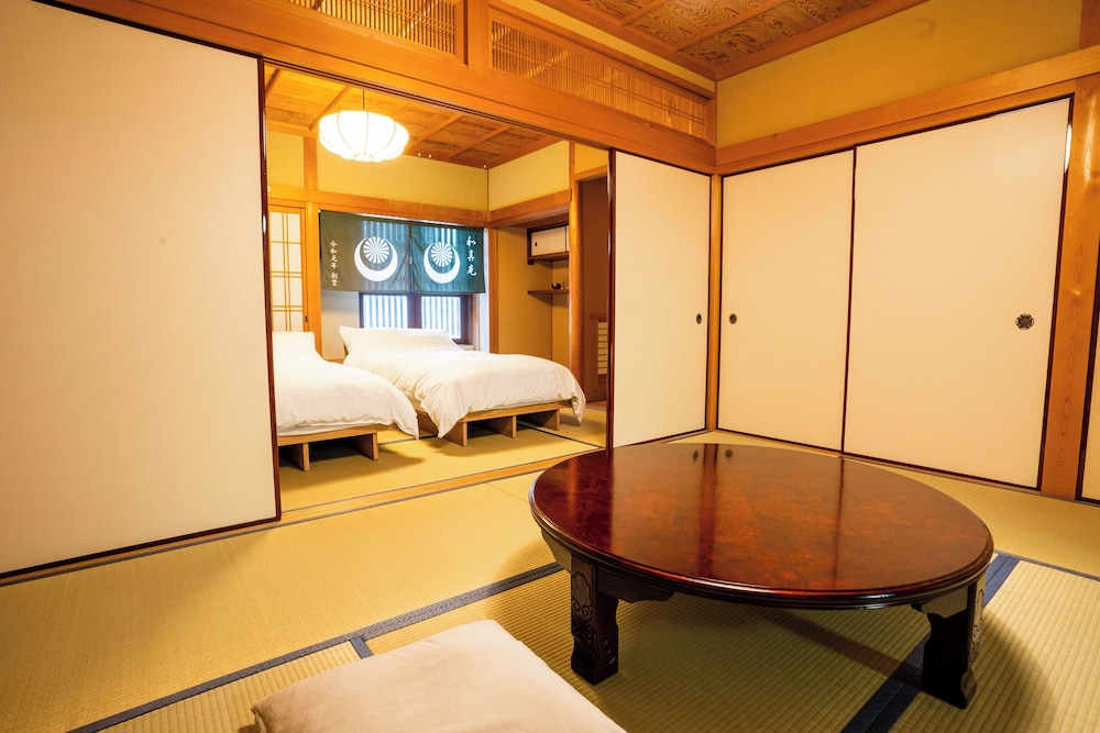 デラックス ルーム 客室1 | Koyasan Gokuraku Stay