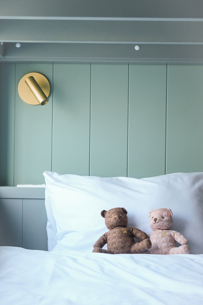 ファミリー スイート ベッド (複数台) 禁煙 バルコニー 客室1 | Q-ROOMS. HARAJUKU