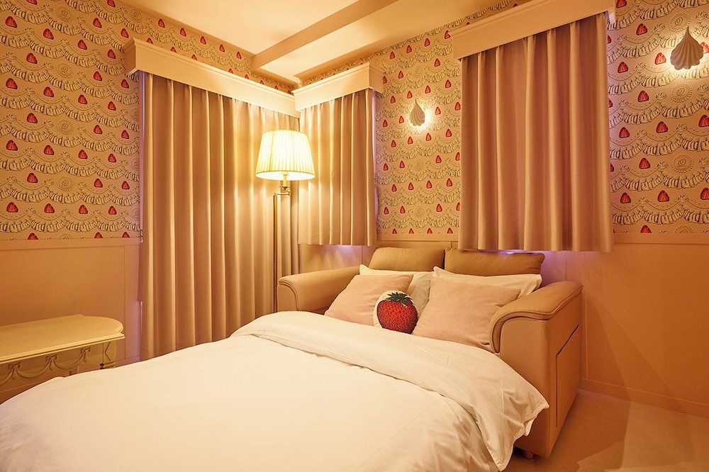 デザイン スイート 1 ベッドルーム 禁煙 バルコニー エキストラベッド0 | Q-ROOMS. HARAJUKU