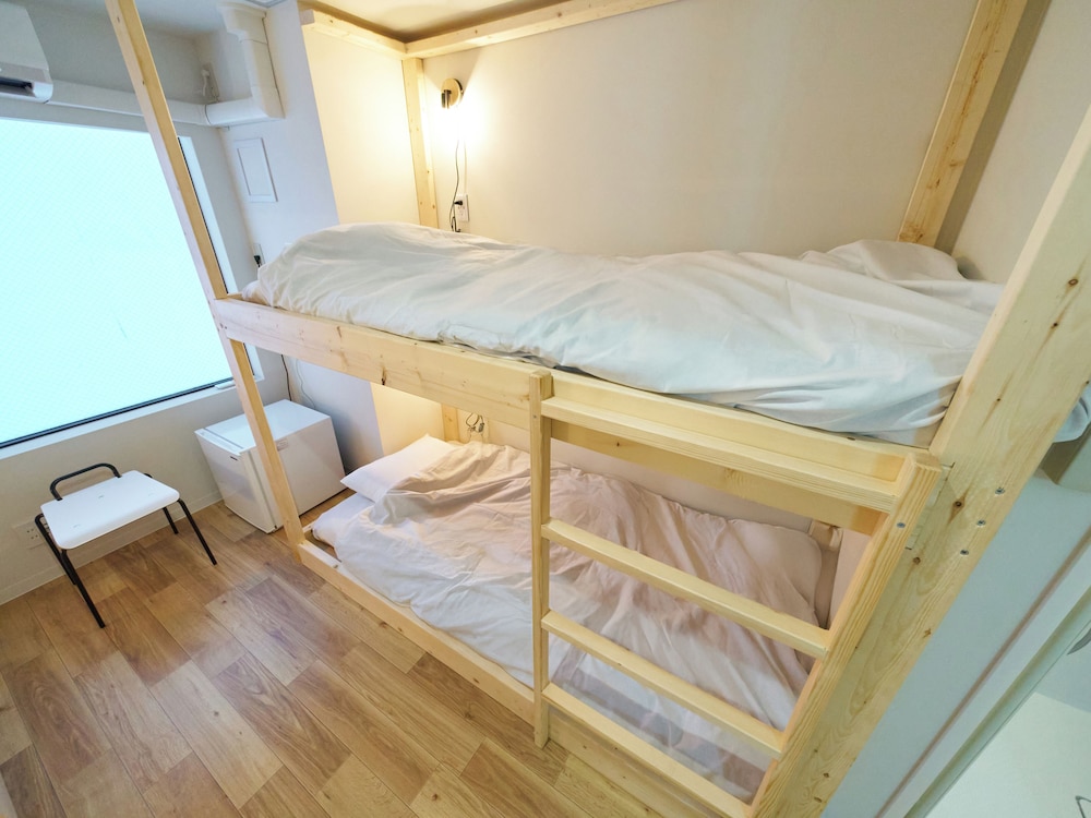 ベーシック 4 人部屋 禁煙 部屋からの景観0 | RetroSpect Stay Yokohama