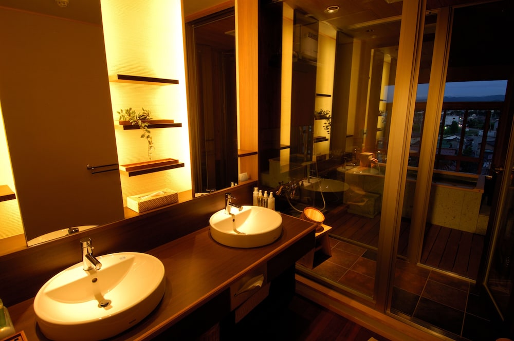 スイートA 露天風呂付 和洋室 禁煙 客室1 | 瑠璃光