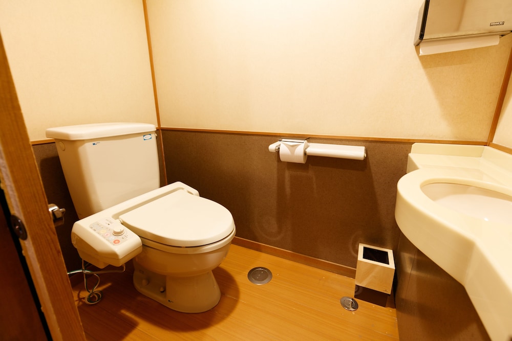 スイートB 露天風呂付 和室 禁煙 バスルーム0 | 瑠璃光