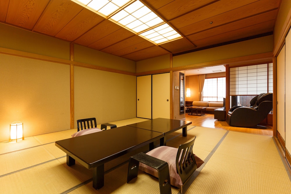 デラックス A 和室 禁煙 | 瑠璃光