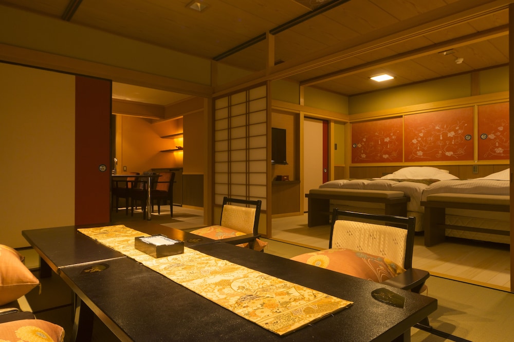 和洋室 プレミアスイート 露天風呂付 禁煙 客室2 | たちばな四季亭