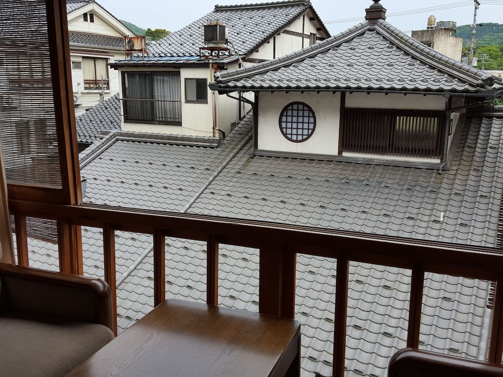 トラディショナル ルーム 禁煙 共用バスルーム 部屋からの景観0 | 月本屋旅館