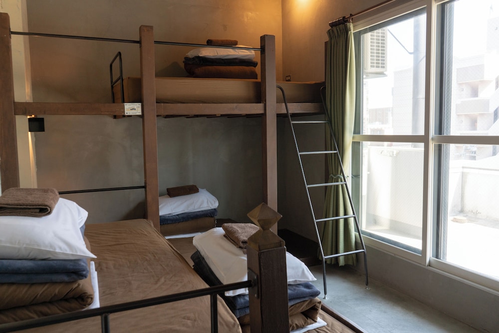 4人部屋 (個室) | Untapped Hostel