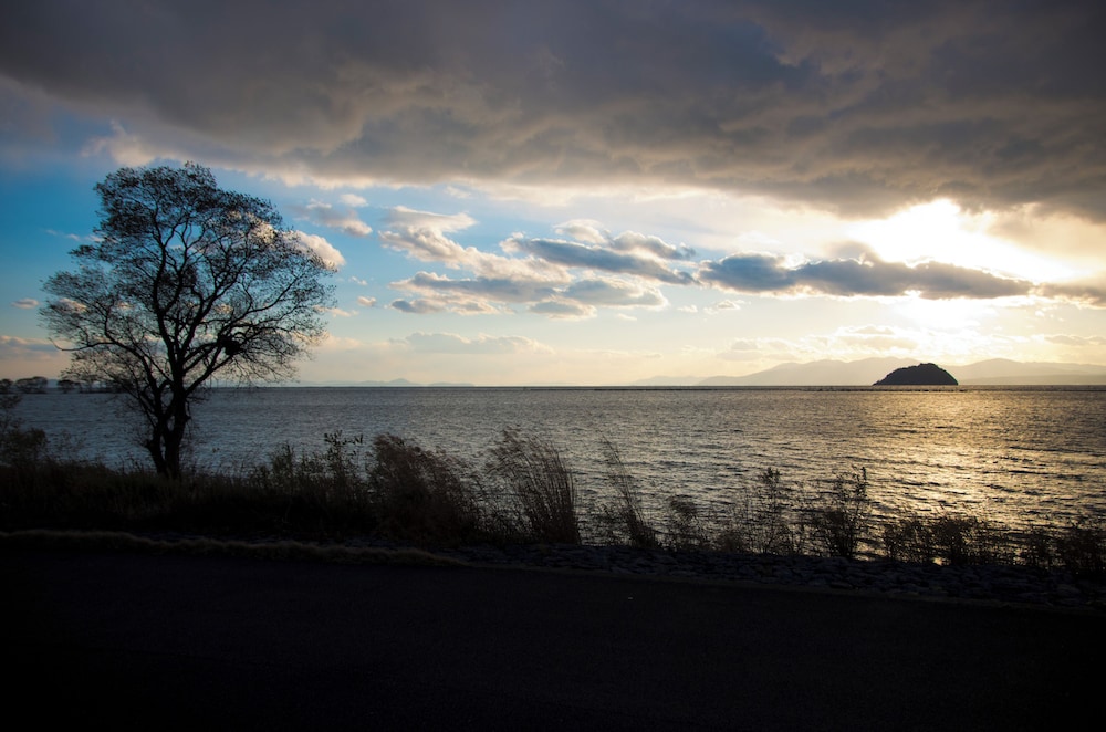 和室　露天風呂付　朝食と夕食込 レイク ビュー0 | 旅館 紅鮎