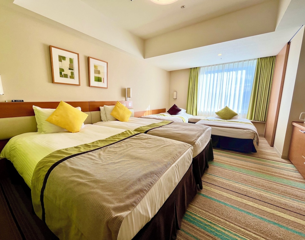 シンフォニールーム 禁煙 (4名様) | 舞浜ビューホテル by HULIC