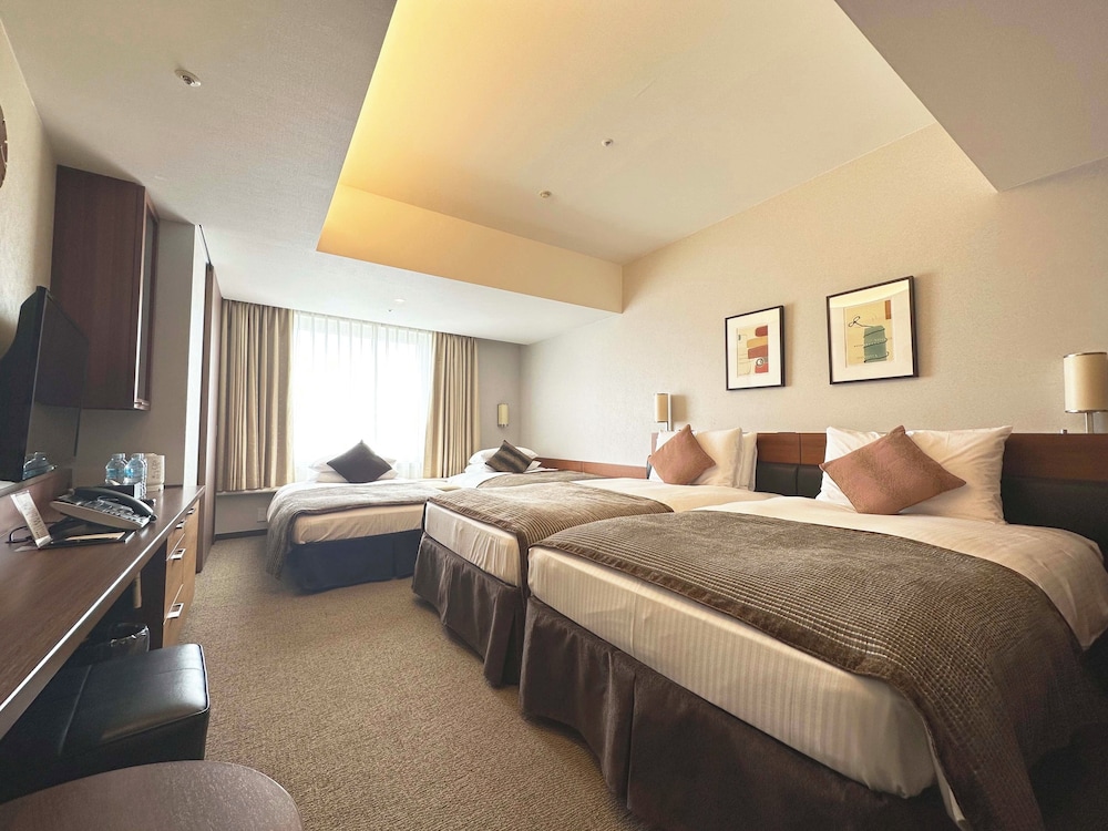 エグゼクティブフロア 禁煙 (ハースシンフォニールーム ベッド4台) 専用朝食 (セミビュッフェ) & ラウンジアクセス付き | 舞浜ビューホテル by HULIC