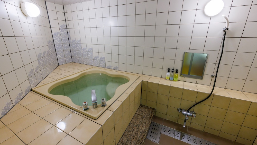 (嬉春亭) 和スイート (バイキング) 禁煙 バスルーム0 | 戸田家